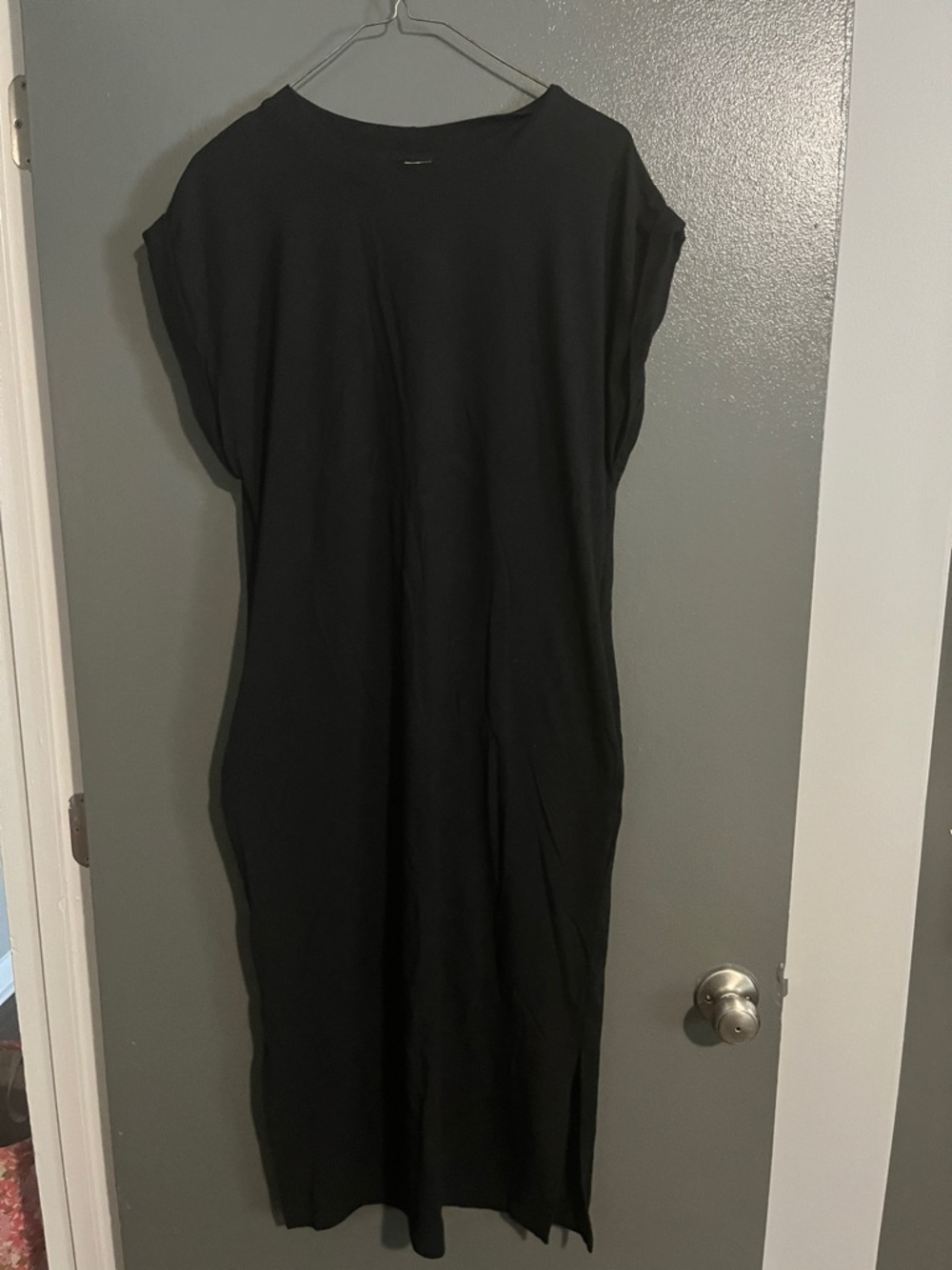 Smash & Tess Classic Black Women's Midi Dress